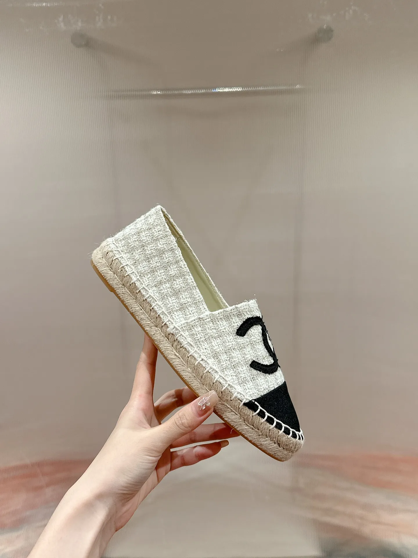 👟👟Ex-factory price 400👟👟 CHANEL 2024 early spring new fisherman shoes, top version 👏👏The inner pads are all made of original imported sheepskin! Code number: 35 - 40 (34.41.42 customized, non-returnable) standard code with full set of packaging